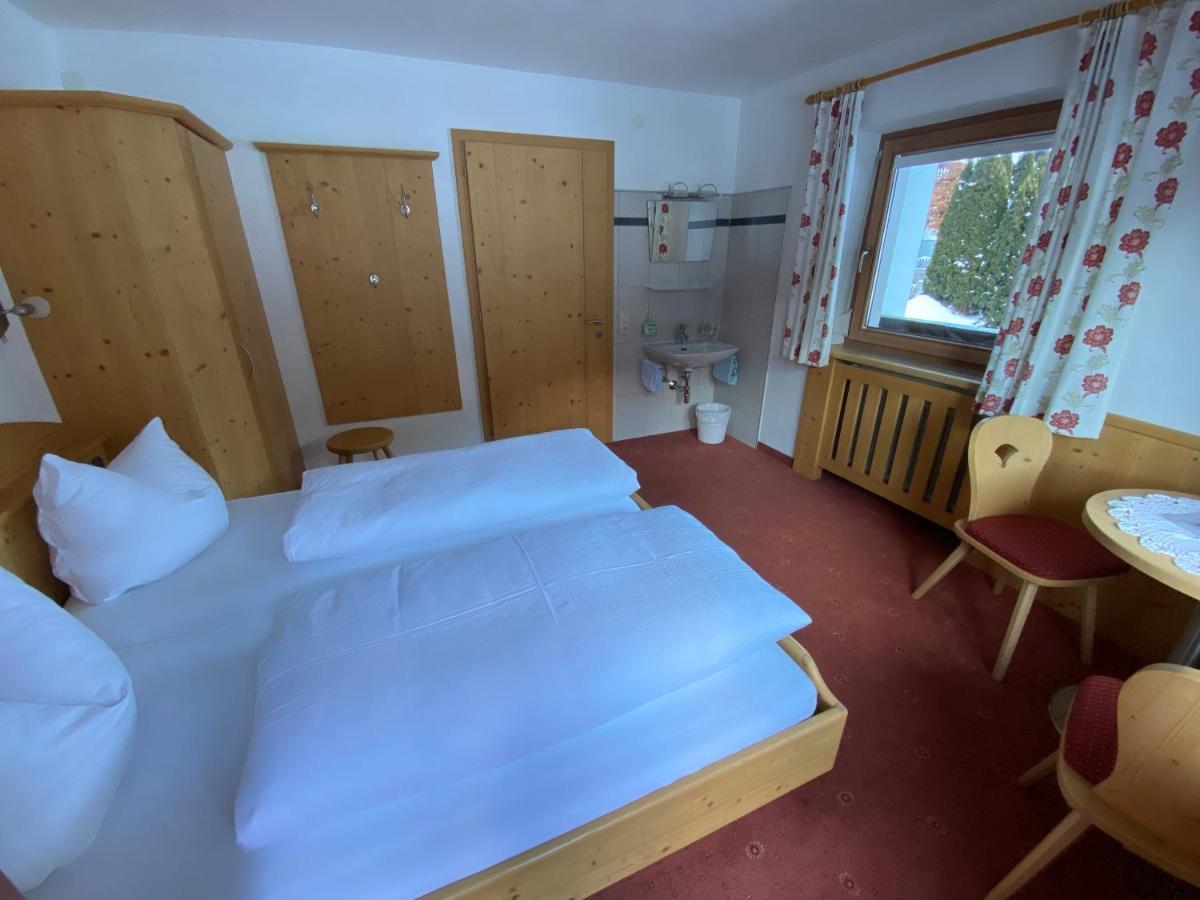Pension Kandaharblick Pettneu am Arlberg Exterior foto