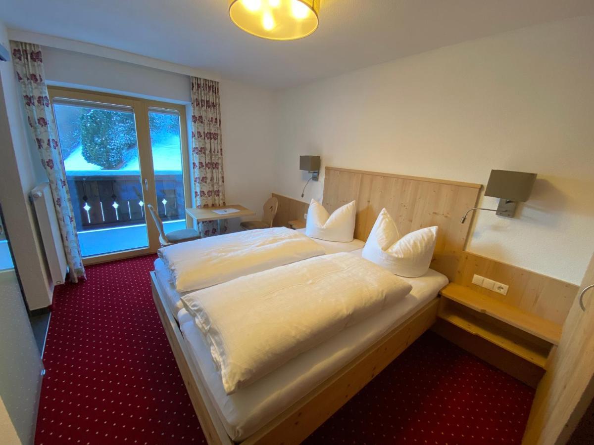 Pension Kandaharblick Pettneu am Arlberg Exterior foto